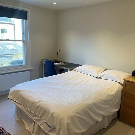 Four Bedroom Modern Victorian Wandsworth House London Exterior photo
